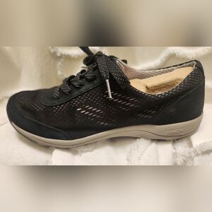 Dansko Black Hayes Sneaker sz 7.5 (38)